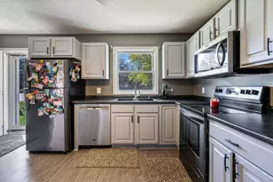1712 Hotel Rd, Auburn, ME 04210 - Photo 9