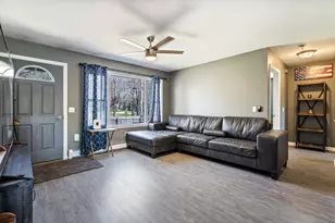 1712 Hotel Rd, Auburn, ME 04210 - Photo 17