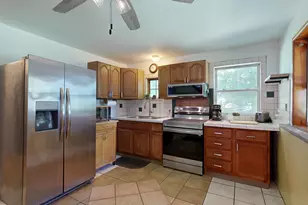 800 Summer St, Auburn, ME 04210 - Photo 5