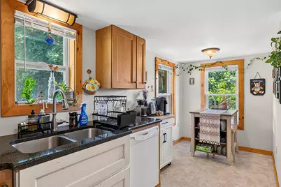 691 Eastern Avenue, Augusta, ME 04330 - Photo 15