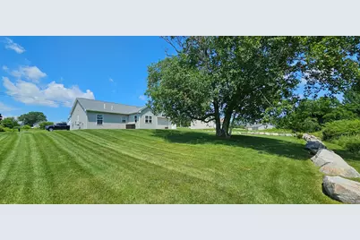 8 Meadow Drive, Waterville, ME 04901 - Photo 5