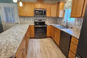 8 Meadow Dr, Waterville, ME 04901 - Photo 11
