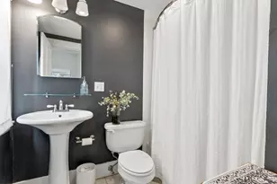 27 Pine St, Portland, ME 04102 - Photo 13