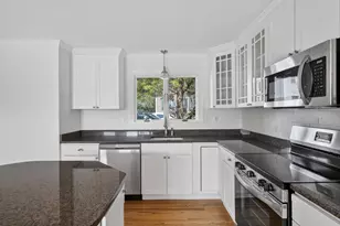 18 Ponce St, Portland, ME 04101 - Photo 11