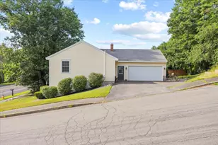531 Auburn St, Portland, ME 04103 - Photo 5