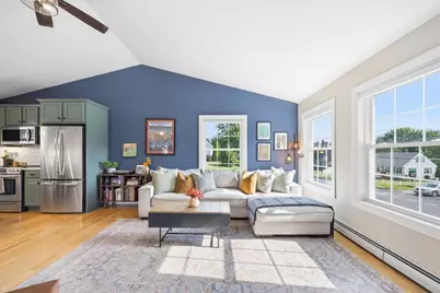 531 Auburn Street, Portland, ME 04103 - Photo 9