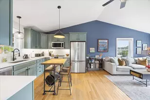 531 Auburn St, Portland, ME 04103 - Photo 13