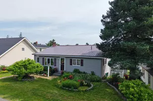 9 Spring St, Caribou, ME 04736 - Photo 3