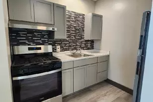 19 Wood St, Lewiston, ME 04240 - Photo 7