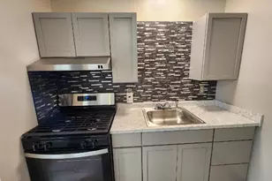 19 Wood St, Lewiston, ME 04240 - Photo 11