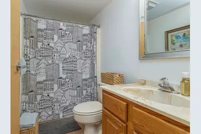 205 E Grand Avenue #5B, Old Orchard Beach, ME 04064 - Photo 17