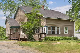 722 N Main St, Brewer, ME 04412 - Photo 1