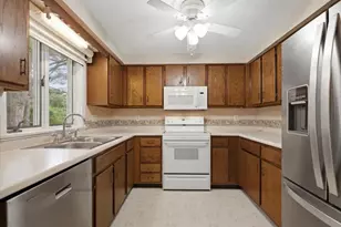 6 Colonial Way, Auburn, ME 04210 - Photo 15