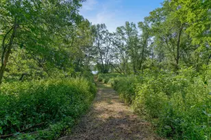 13 Green St, Topsham, ME 04086 - Photo 5
