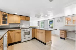 13 Green St, Topsham, ME 04086 - Photo 13