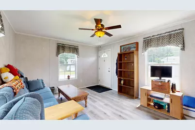 37 Village Drive, Lewiston, ME 04240 - Photo 5