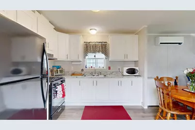 37 Village Drive, Lewiston, ME 04240 - Photo 9