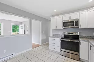 54 Glenwood Ave, Saco, ME 04072 - Photo 17
