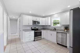 54 Glenwood Ave, Saco, ME 04072 - Photo 13