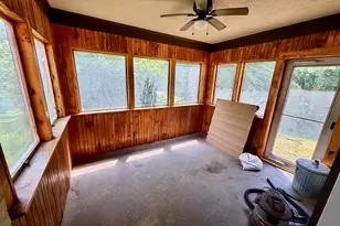 14 Howard St, Mexico, ME 04257 - Photo 13