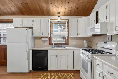 16 Highland Avenue, York, ME 03909 - Photo 9