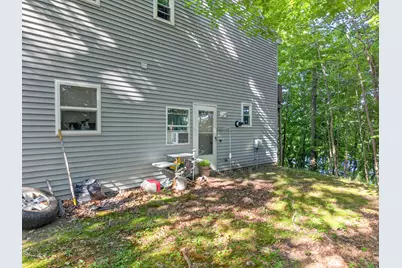 22 Spring Street, Gardiner, ME 04345 - Photo 9
