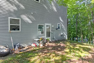 22 Spring St, Gardiner, ME 04345 - Photo 9