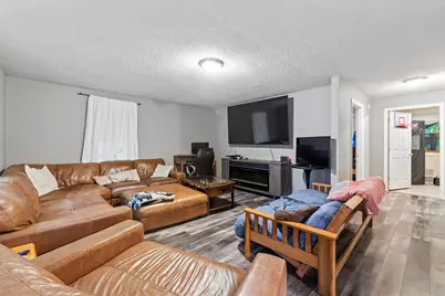 22 Spring Street, Gardiner, ME 04345 - Photo 15