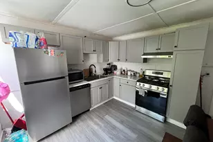 16 Gilman St, Portland, ME 04102 - Photo 9