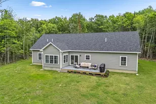 18 Crestwood Dr, Orrington, ME 04474 - Photo 7