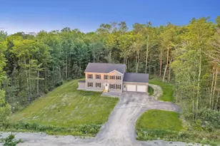 19 Pleasant Rd, Sidney, ME 04330 - Photo 5