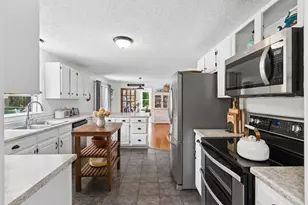 672 Park St, Livermore Falls, ME 04254 - Photo 9