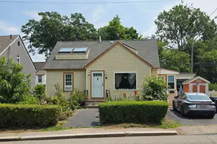 15 Granite St, Biddeford, ME 04005 - Photo 1