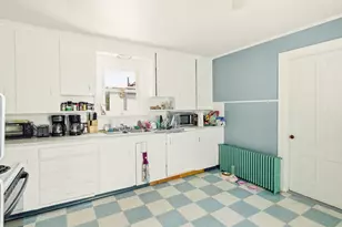 82 Hampshire St, Auburn, ME 04210 - Photo 15