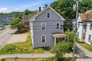 82 Hampshire St, Auburn, ME 04210 - Photo 3