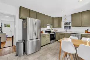 385 Essex St, Bangor, ME 04401 - Photo 19