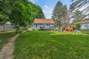 385 Essex St, Bangor, ME 04401 - Photo 9
