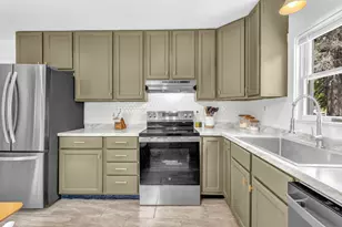 385 Essex St, Bangor, ME 04401 - Photo 21