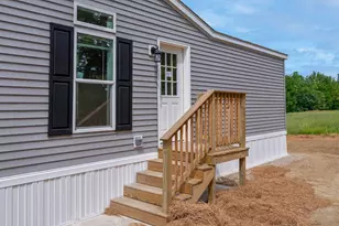 629 Russell Rd, Madison, ME 04950 - Photo 3
