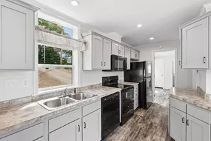 629 Russell Rd, Madison, ME 04950 - Photo 11