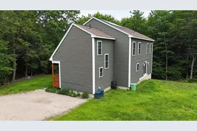 141 Bradbury Street, Lewiston, ME 04240 - Photo 97