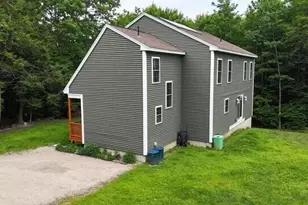 141 Bradbury St, Lewiston, ME 04240 - Photo 97