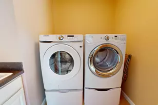 141 Bradbury St, Lewiston, ME 04240 - Photo 31