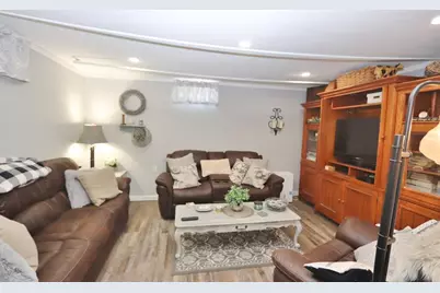2025 Glenwood Avenue, Hermon, ME 04401 - Photo 29