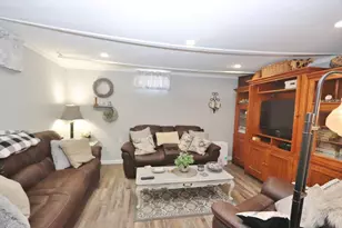 2025 Glenwood Ave, Hermon, ME 04401 - Photo 29