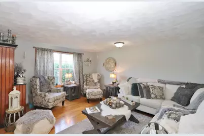 2025 Glenwood Avenue, Hermon, ME 04401 - Photo 11