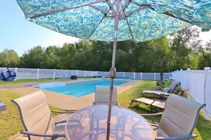 2025 Glenwood Ave, Hermon, ME 04401 - Photo 7