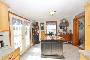 2025 Glenwood Ave, Hermon, ME 04401 - Photo 15