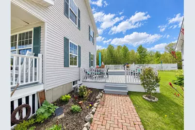 2025 Glenwood Avenue, Hermon, ME 04401 - Photo 5