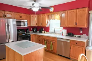 15 Kevin St, Lewiston, ME 04240 - Photo 9